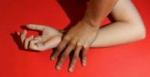 Astaga! Kakak Beradik Kepergok Mesum di Siang Bolong