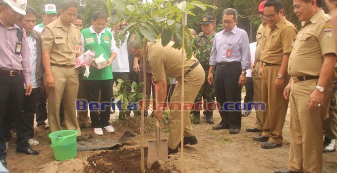 Pemkab Minahasa - PT. PGE Wujudkan Keseimbangan Alam