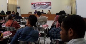 Membangun Kesadaran Bersama, LBH Manado Sosialisasikan Hukum