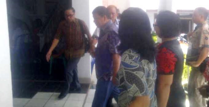 Bupati James Sumendap Ibadah Paskah di Jemaat GMIM Dame Tosuraya