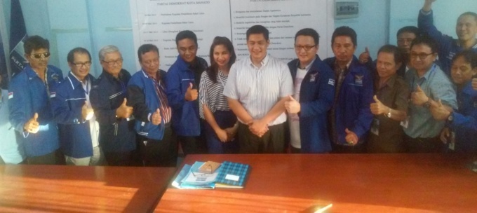Direstui DPP, Harley Mangindaan Resmi Mendaftar di Demokrat