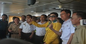KM Doro Londa Berlabuh di Pelabuhan Amurang