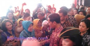 Jokowi Tiba, Warga Minut Langsung Histeris