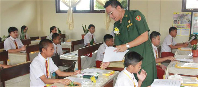 Walikota Tomohon Buka Naskah Ujian di SD GMIM IV Tomohon