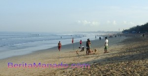 BERITA FOTO: Pantai Ini Mampu Saingi Pesona Kuta
