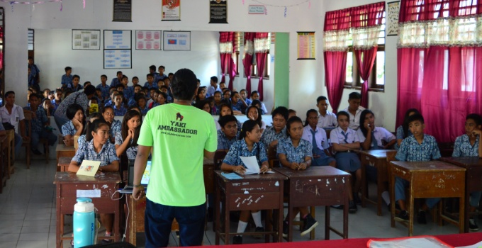 Yaki Masuk Sekolah di Bitung dan Airmadidi