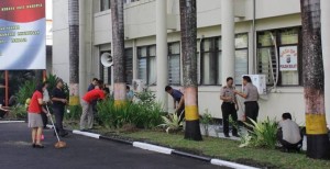Peringati HARI BHAYANGKARA KE-69, Polda Gelar Bersih-Bersih