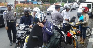 “Pak, SIM saya ketinggalan”, Alasan Ketika Dirazia Petugas Lantas