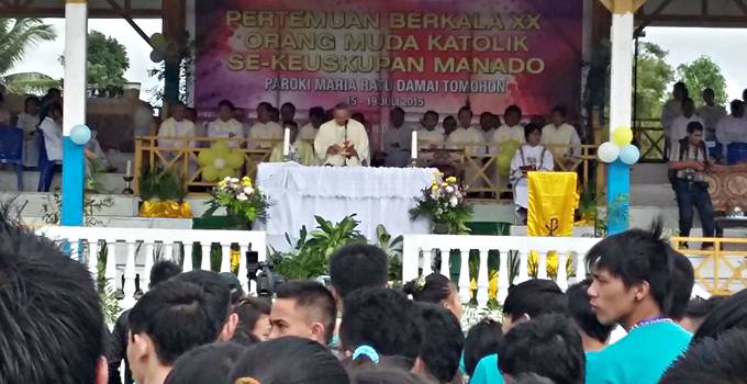 Uskup Manado Pimpin Misa Pembukaan Pertemuan Berkala Keuskupan Manado ke-20