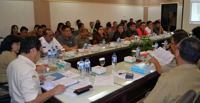 Pemprov Evaluasi Ranperda dan Ranperkada 2016 Bitung