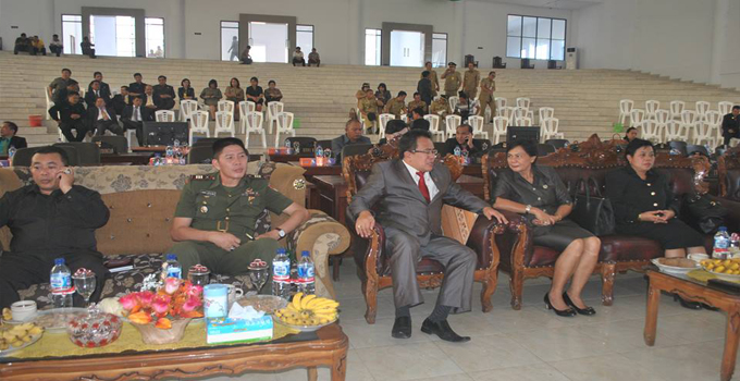 DPRD Minsel Gelar Paripurna Pidato Presiden RI, Pondaag Baca Teks Proklamasi HUT RI ke-70