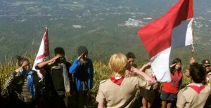 BERITA FOTO: Suasana Upacara Bendera di Puncak Klabat