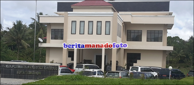 DPRD Tomohon Terima Surat Pengunduran Diri Ferdinand Mono Turang