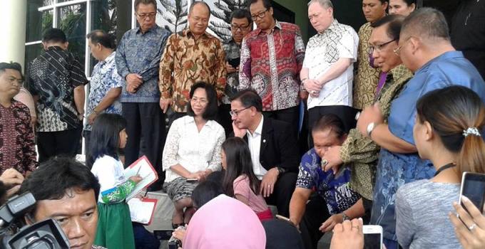 BERITA FOTO: Ellen Kumaat Dampingi Menteri Agraria
