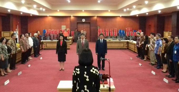 BERITA FOTO: Dekan Kedokteran, Mipa dan FKM Dilantik Sebagai Senat Unsrat