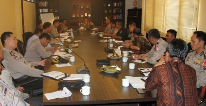 Rapat Anev Pilkada Para Kasatgas