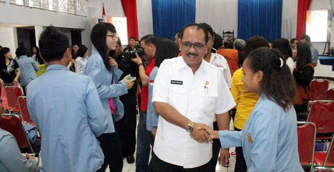 Pemkot Kembalikan Ratusan Mahasiwa Unsrat