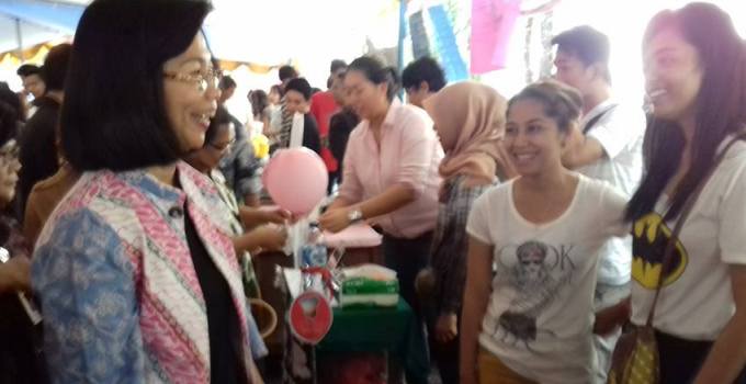 BERITA FOTO: Unsrat Market Place Expo 2015