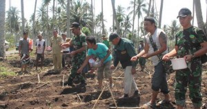 Koramil 1310-05 Garap 100 Ha Lahan Tidur di Kauditan