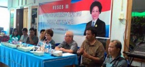 Gelar Reses di Winangun Dua, Ketua DPRD Manado “Banjir” Aspirasi