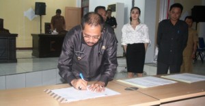 Dekab Minut Terima APBD 2016