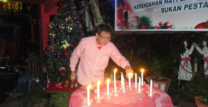 Dulu, Bayi Lahir Disambut dengan Persembahan, Sekarang Status BBM dan Facebook