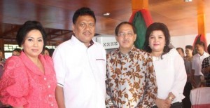 BERITA FOTO: Mereka Orang Penting yang Ditemui Pj Bupati Minut di Hari Natal
