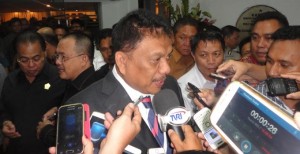 Olly Isyaratkan Andrei Angouw Ketua DPRD Sulut