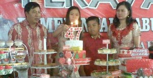 Natal Pemkab Mitra dan Syukur HUT ke-47 Bupati James Sumendap