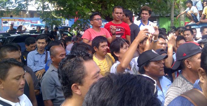 Demo Jalur Satu Arah