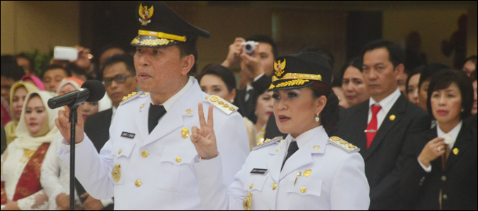 Gubernur Sulut Lantik Jimmy Eman dan Syerly Sompotan