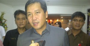 Kandouw Ingatkan Tidak Ada Izin Reklamasi Sementara Pembahasan Ranperda Zonasi