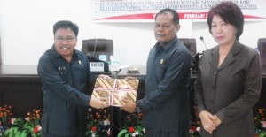 Pemkab Mitra Revisi 6 Peraturan Daerah