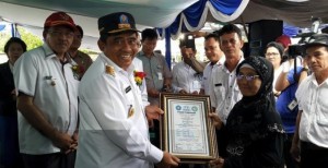 Gubernur Sumarsono Canangkan Kampung KB di Minut