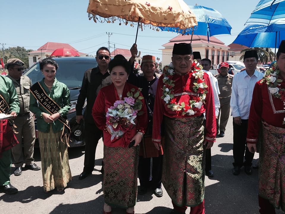Canangkan Program ODSK di Bolsel, Gubernur Dondokambey Resmikan Kantor Bupati dan Serahkan Bantuan Pertanian