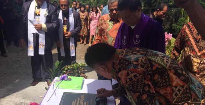 GMIM Bait El Kalasey, Pdt Sumakul Olly Dondokambey
