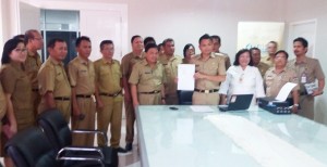 Mantap !!! Ronald Kandoli-Farry Liwe Lapor SPT dengan e-Filling