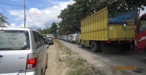 Siang Ini Macet Gila di Ringroad-Maumbi, Dimana Polisi?
