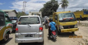 Ringroad – Maumbi 1,5 Jam, Anggota Deprov Lucia Taroreh Desak Pemerintah Sambung Jalan Soekarno – Ringroad Dua