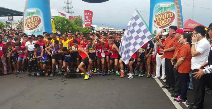 Olly Dondokambey Lepas Ribuan Peserta Manado Run 2016