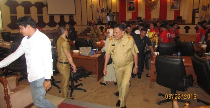 Rakor DPRD Olly Dondokambey