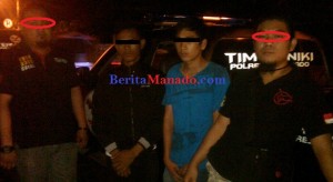 Nekat !!! Pembalap Ini Tabrak Mobil Tim Paniki