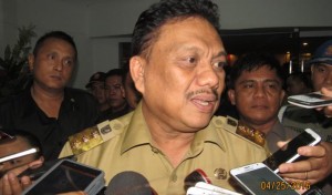 Terima Rekomendasi Pansus, OLLY DONDOKAMBEY akan Evaluasi Kinerja Direksi Bank SulutGo