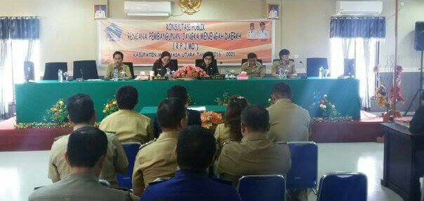 VONNIE PANAMBUNAN Buka Konsultasi Publik RPJMD Minut