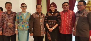 Bertemu di Istana, Jusuf Kalla dan Max Lomban Sama-sama Minta Maaf