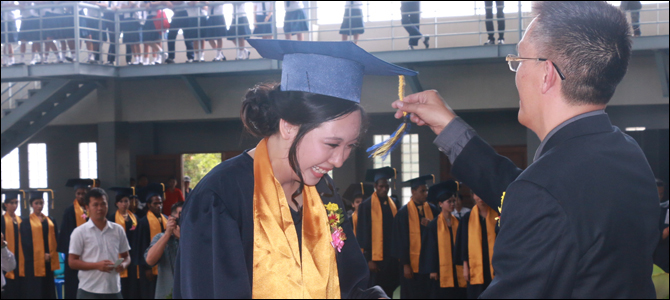 Graduation Day, Kadis Dikda Tomohon Ucapkan Selamat