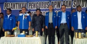 Zulkifli Hasan Lantik Sehan Lanjar, Tatong Bara Tidak Hadir