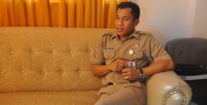 Perangkat Desa Pertanyakan Pelantikan