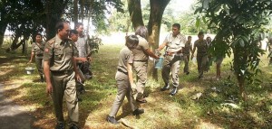 Terpanggil Bersihkan Lingkungan, SatPol-PP Minut Rutin Kerja Bakti