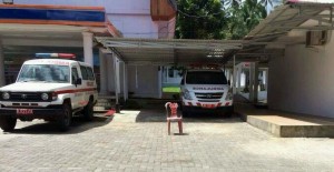 Ambulans RSU Walanda Maramis Nganggur